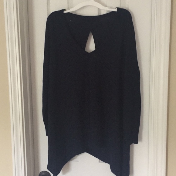 Sweater - Picture 1 of 2